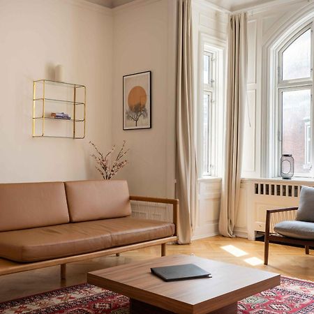 Lovely 3Br Manor Apartment 5 Min From Tivoli Gardens Kopenhagen Buitenkant foto