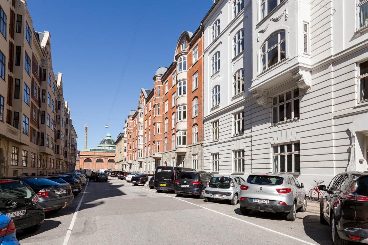 Lovely 3Br Manor Apartment 5 Min From Tivoli Gardens Kopenhagen Buitenkant foto