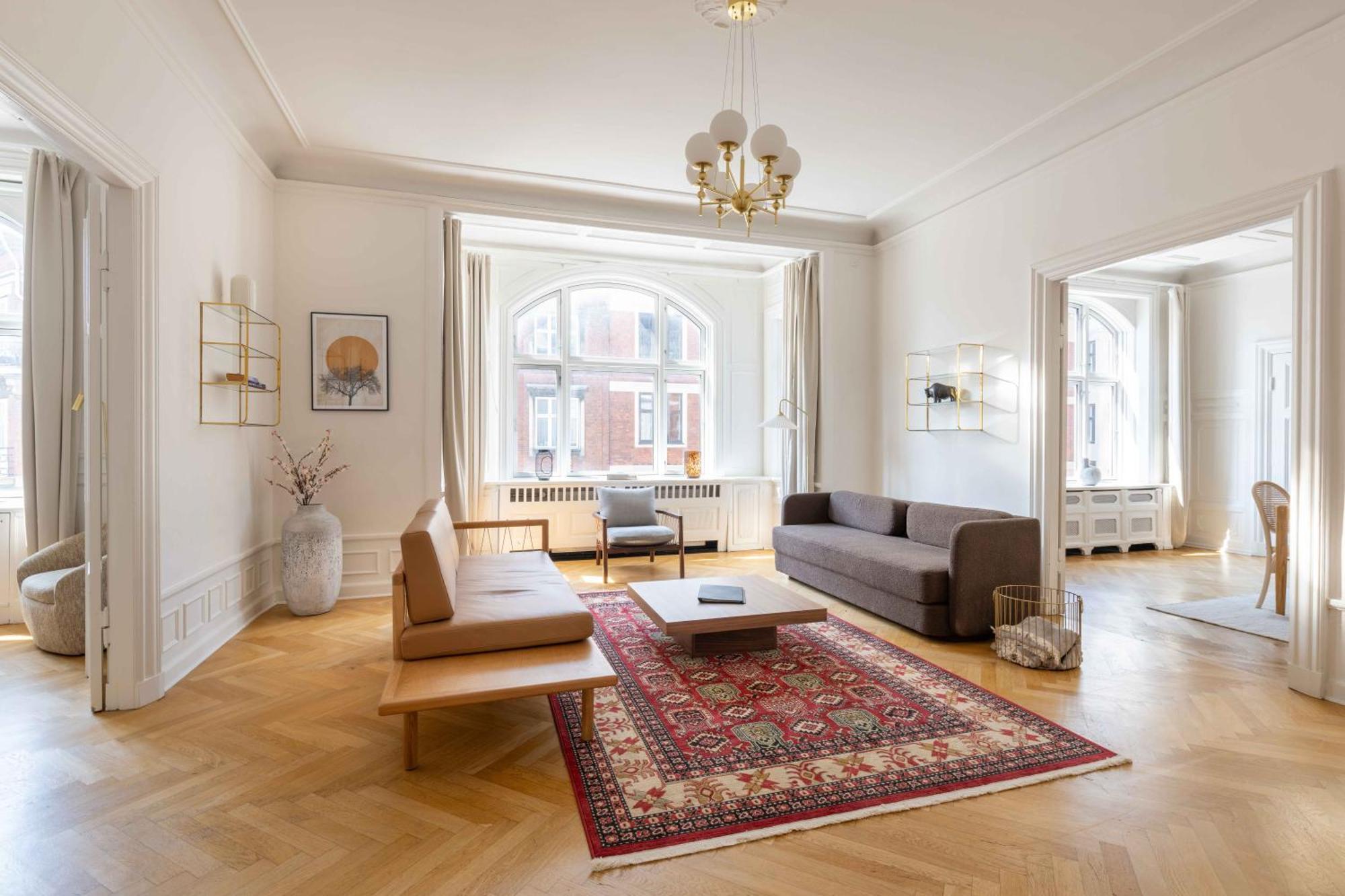 Lovely 3Br Manor Apartment 5 Min From Tivoli Gardens Kopenhagen Buitenkant foto