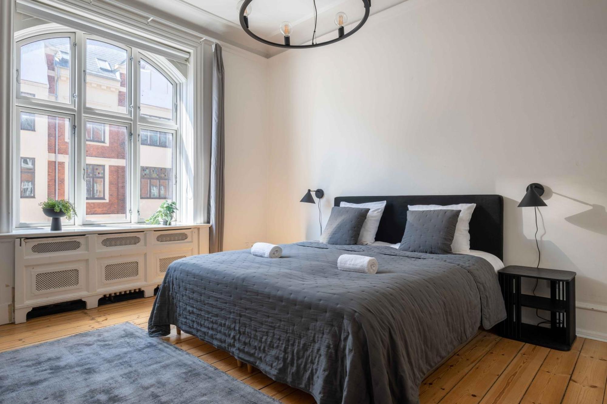 Lovely 3Br Manor Apartment 5 Min From Tivoli Gardens Kopenhagen Buitenkant foto